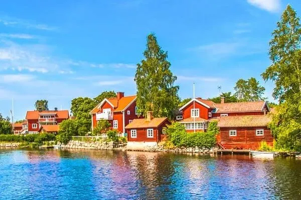 Villa i grönskande omgivning